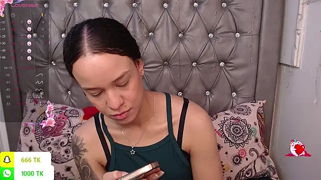 LAILAGUMMY's Live XXX Chat
