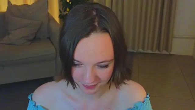 Webkamerová show KiyomiRay