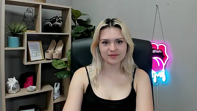 SweetLilyxo live XXX chat