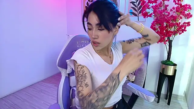 Chat +18 de Rainy_doll ao vivo