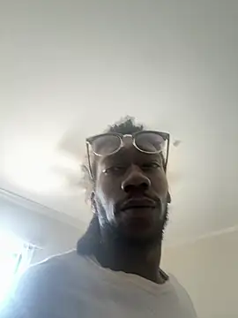 XavierSaint's Live XXX Chat