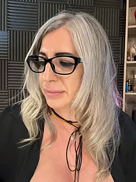 Little_Naughty30's Live XXX Chat