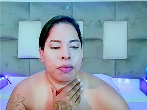 Chatroom XXX en direct de indiantopaz694u