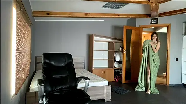 simmisweet Adlı Modelin Canlı XXX Sohbeti