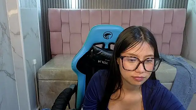 Eimy18_b Chat XXX in diretta