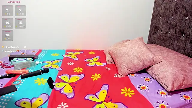 MarillinMoon's Live XXX Chat