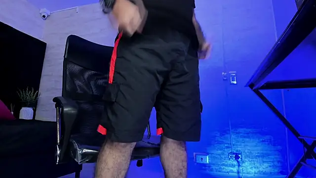 jhon_bear03 Adlı Modelin Canlı XXX Sohbeti