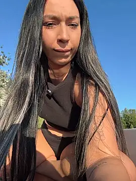 KimArts Adlı Modelin Canlı XXX Sohbeti
