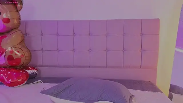 arycooper_ Adlı Modelin Canlı XXX Sohbeti