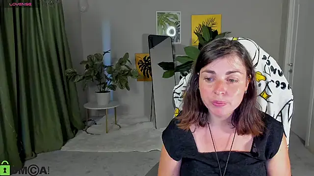 MartaEdams XXX чат на живо