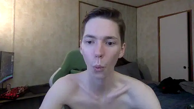 Онлайн чат XXX justaaboy69
