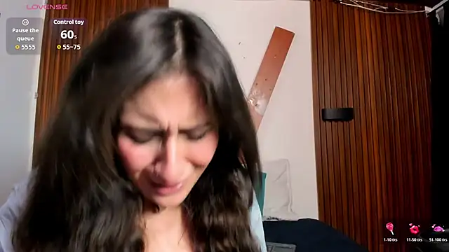nina_daft's Live XXX Chat