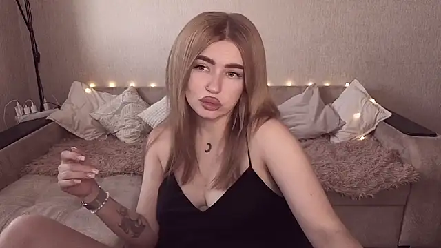 ViolettaLopez's Live XXX Chat
