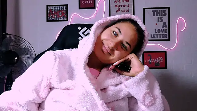 Chat XXX en directo de AlisaFrost