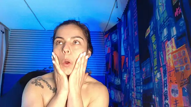 rosse_2504 Adlı Modelin Canlı XXX Sohbeti