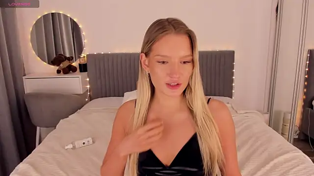 CassieRayss 现场XXX聊天