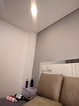 XXX chat uživo modela Eva_Johnss