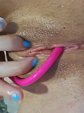 VirginPussySquirt's Webcam Show