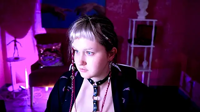 ViolettWoods' Live XXX Chat