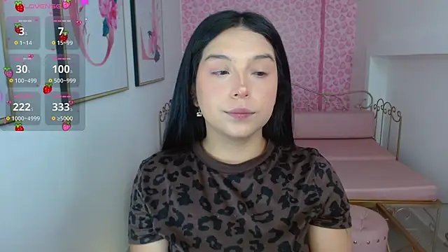 Small_naugthy_ Live XXX-chat
