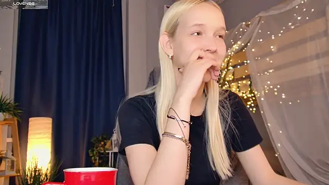 MaoqiBeverly Chat XXX live