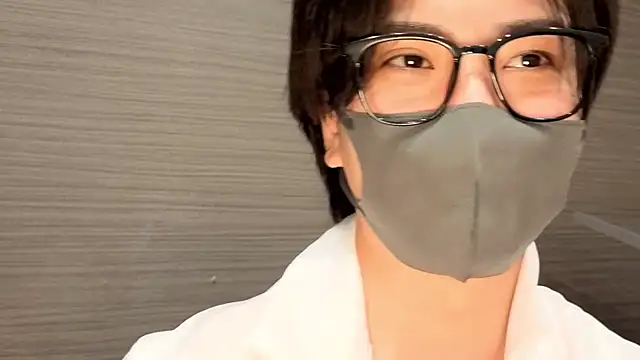CHROME-kun925 live XXX chat