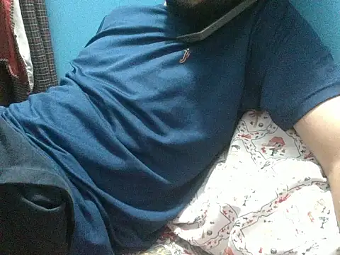 Precumboner Adlı Modelin Canlı XXX Sohbeti