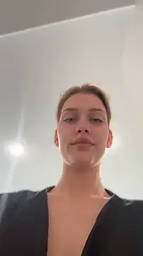 Chat XXX Live KikiWatson