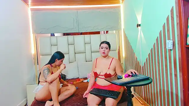 KatANDfer Chat XXX live