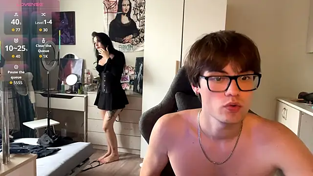 Chat +18 de JadeNoiiir ao vivo