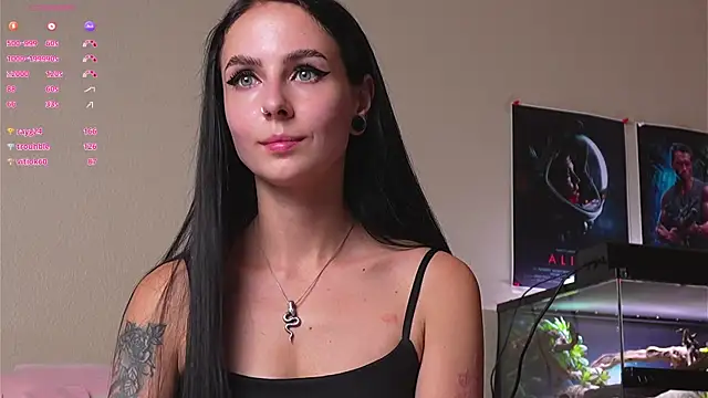YaraAveiri Live XXX-Chat