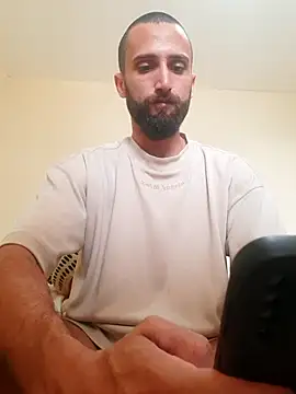 Luccareli10's Live XXX Chat