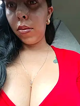 Онлайн чат XXX Luianna