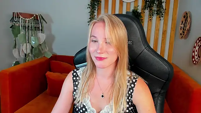 ElaraVoltage – Live XXX-chat