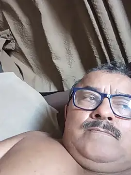 Chat XXX en directo de Misterymem63