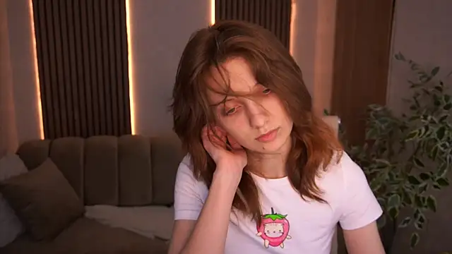 CuteeFoxy's Live XXX Chat