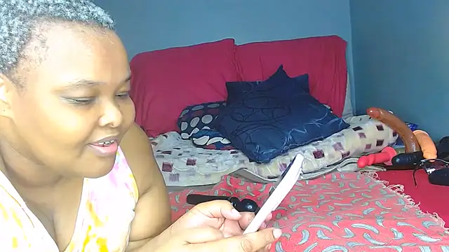 fatafricanqueen Chat XXX live