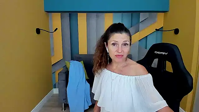 Chat +18 de EllaLong ao vivo