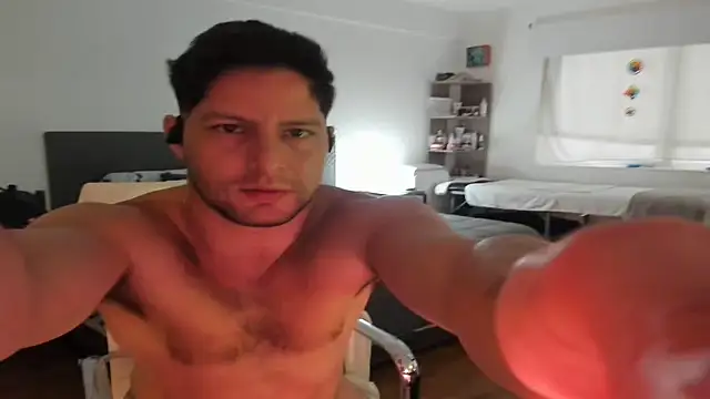 mr_almo Chat XXX in diretta