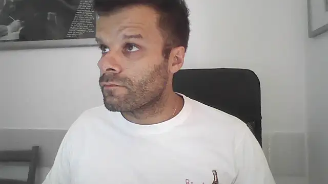 Chat +18 de FROCETTO93 ao vivo