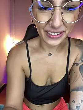 SOYNOOA – Live XXX-chat