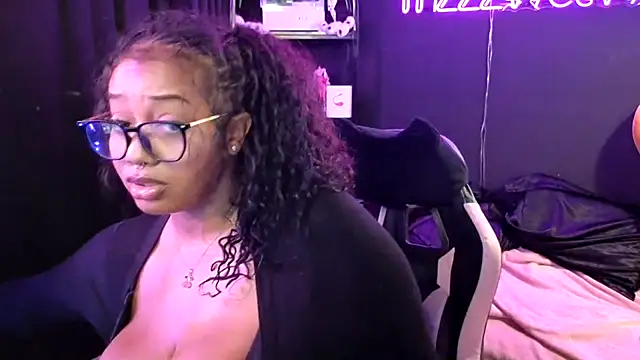 MZZZWETWET Pertunjukan Webcam