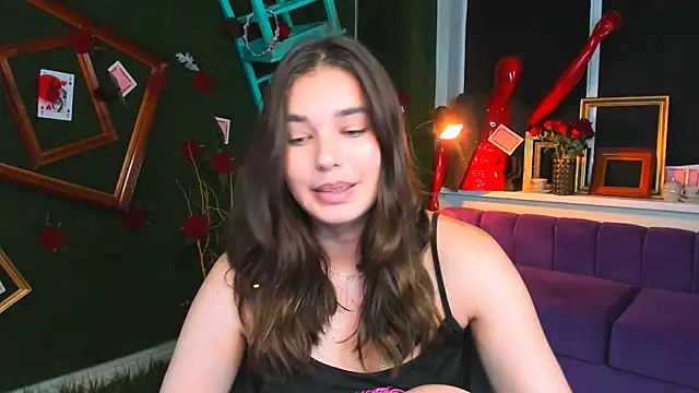 Chat +18 de KristinaFairfax ao vivo