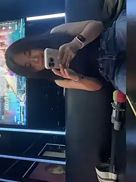 Zoe-520's Live XXX Chat