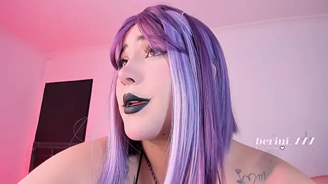 AmberiniHoffman's Live XXX Chat