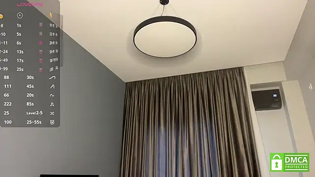 XXX chat uživo modela AveryBerkson