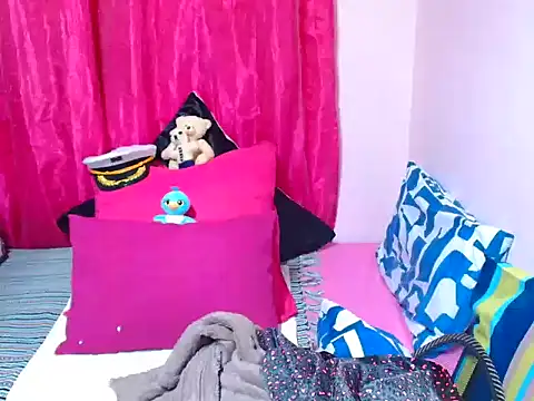 sluttyrox 现场XXX聊天