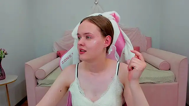 AdaRune Live XXX Chat