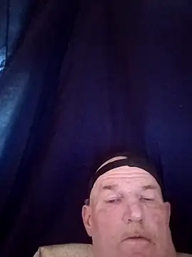 Rootpass222 live XXX chat