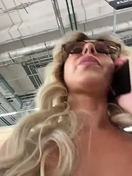 LisaMurr Chat XXX live